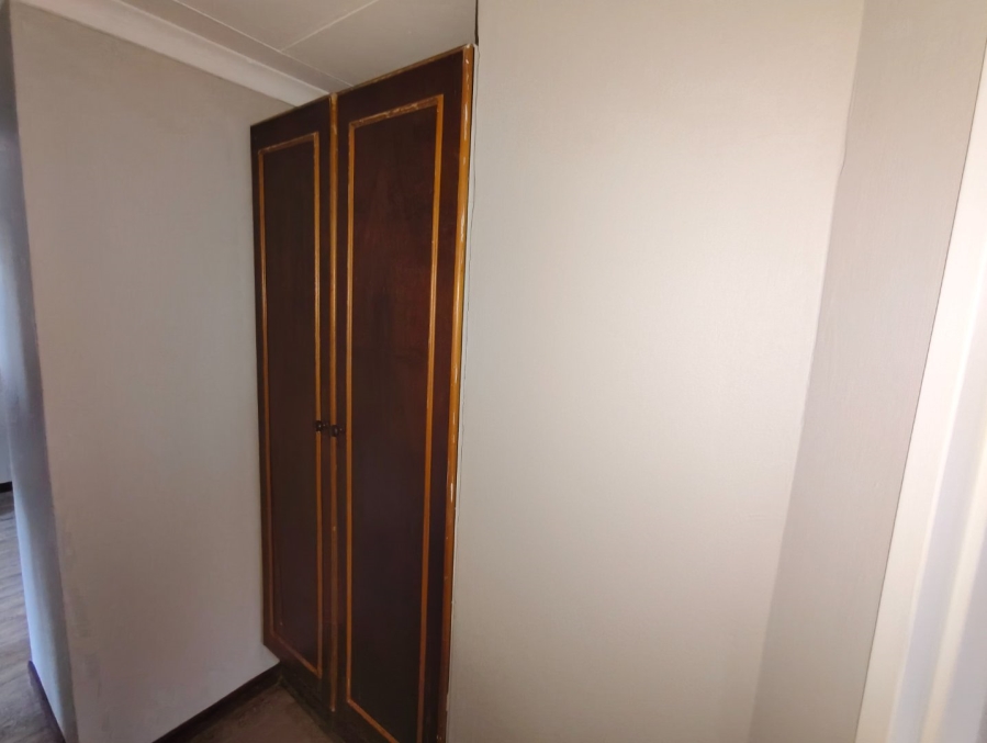 To Let  Bedroom Property for Rent in Langenhovenpark Free State